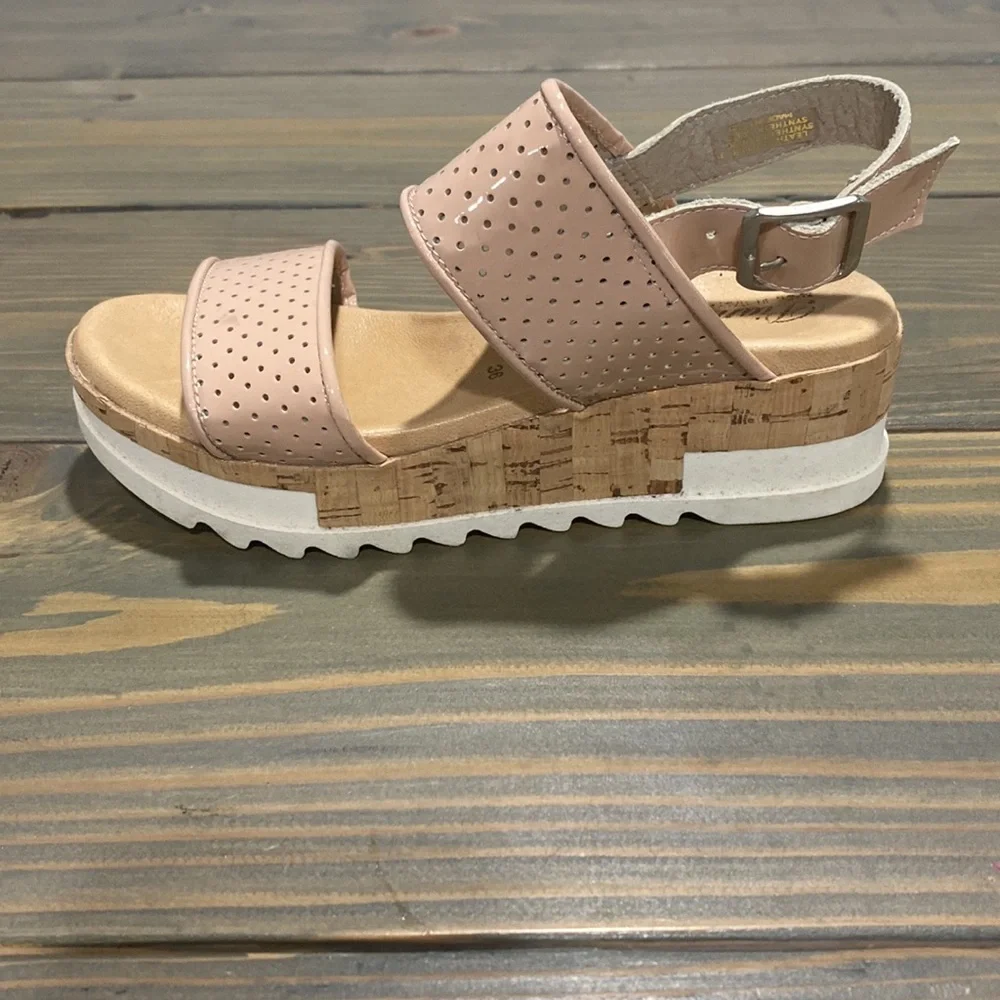 Italian leather nude sandals - Picture 2 of 4